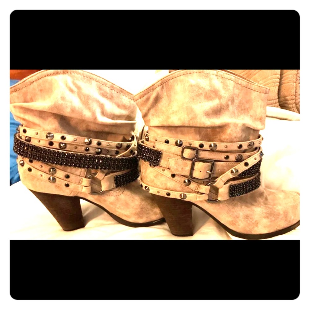 Women’s Boots